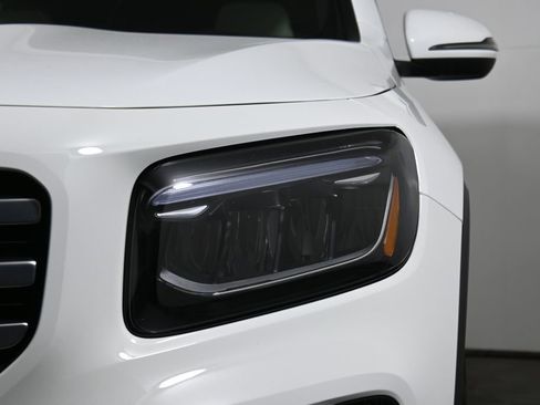 Certified 2026 Mercedes-Benz GLB 250 4MATIC image 10