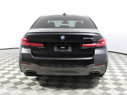 Used 2023 BMW 530e w/ M Sport Package image 36