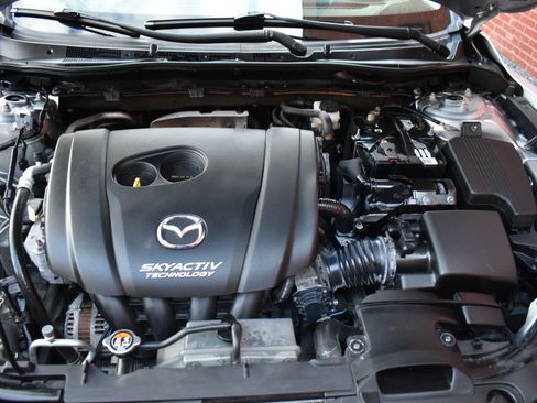 Used 2017 MAZDA MAZDA6 Touring image 39