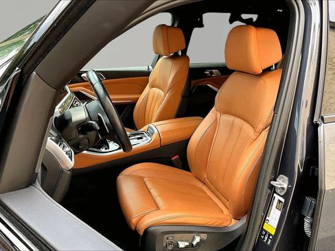 Used 2021 BMW X5 M50i w/ Premium Package AWD/4WD image 8