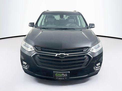 Used 2018 Chevrolet Traverse RS FWD image 2