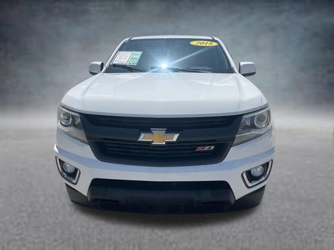 Used 2018 Chevrolet Colorado Z71 AWD/4WD image 2