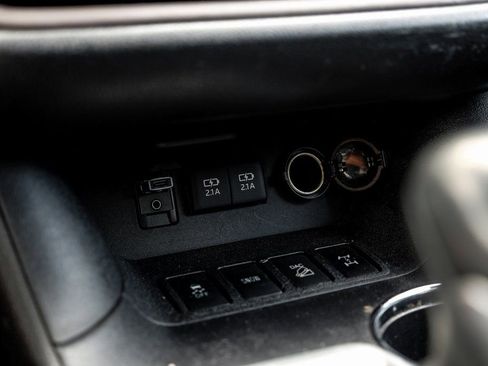 Used 2017 Toyota Highlander Plus image 34