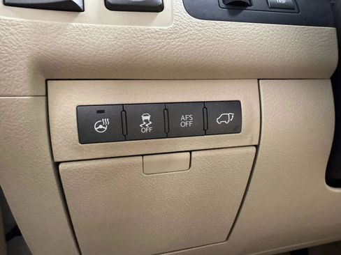 Used 2013 Lexus LX 570 LX 570 Sport Utility 4D image 20