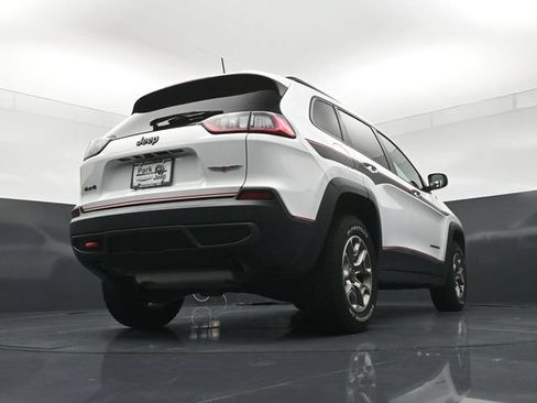 Used 2022 Jeep Cherokee Trailhawk AWD/4WD image 23