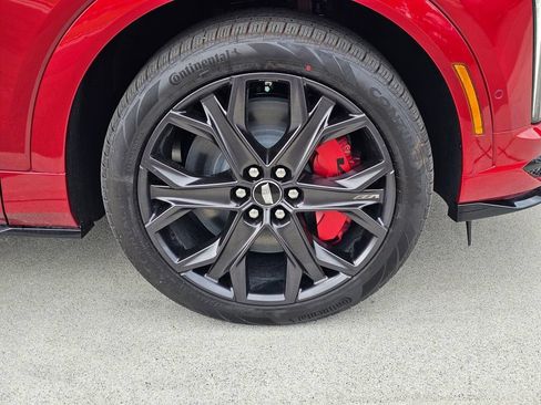 New 2026 Cadillac Optiq V AWD/4WD image 9