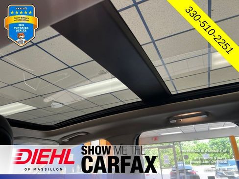 Used 2019 Ford Edge Titanium w/ Equipment Group 301A AWD/4WD image 21