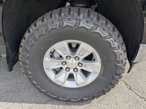 Used 2025 Chevrolet Silverado 1500 LT image 22