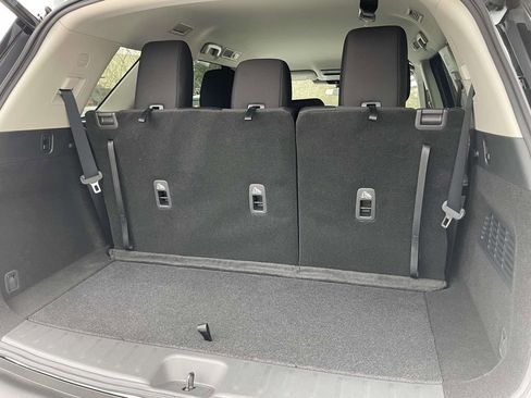 New 2026 Nissan Pathfinder SV image 8