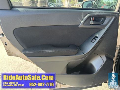Used 2014 Subaru Forester 2.5i Premium w/ All-Weather Package AWD/4WD image 11