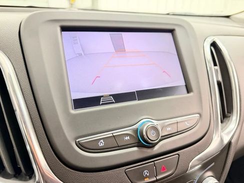 Certified 2023 Chevrolet Equinox LT FWD image 12