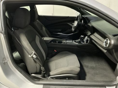 Used 2019 Chevrolet Camaro LT image 33