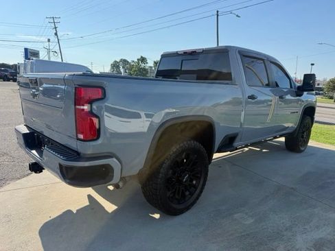 Used 2024 Chevrolet Silverado 2500 LT w/ Z71 Sport Edition AWD/4WD image 9