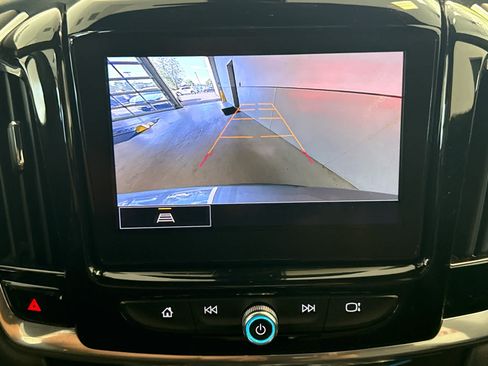Used 2023 Chevrolet Traverse LT AWD/4WD image 15