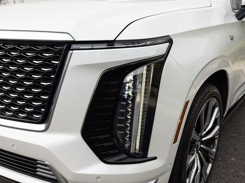 Used 2025 Cadillac Escalade Premium Luxury w/ Touring Package AWD/4WD image 13
