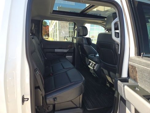 Used 2023 Ford F250 Lariat w/ Lariat Ultimate Package image 51