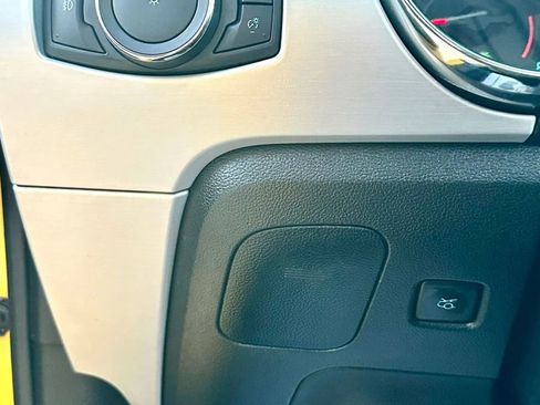 Used 2017 Ford Mustang Premium image 42