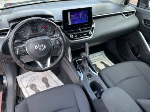 Used 2023 Toyota Corolla Cross LE FWD image 18