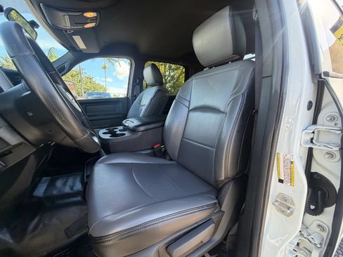 Used 2024 RAM 4500 4x4 Crew Cab Tradesman w/ Chrome Appearance Group image 14