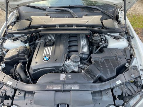 Used 2011 BMW 328i 328i Convertible - SULEV image 31