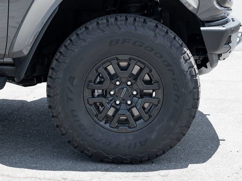 Used 2025 Ford Bronco Raptor AWD/4WD image 12