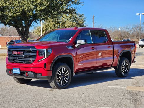 Certified 2025 GMC Sierra 1500 AT4 w/ AT4 Premium Package image 3