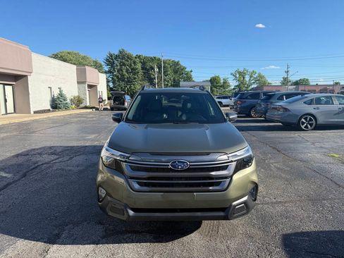 Used 2026 Subaru Forester Limited AWD/4WD image 3