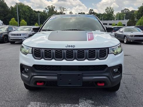 Used 2024 Jeep Compass Trailhawk AWD/4WD image 2