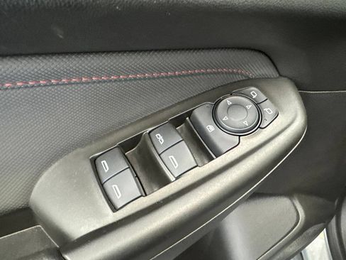 Used 2025 Chevrolet TrailBlazer RS AWD/4WD image 35