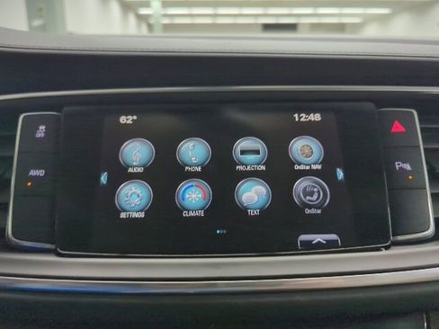 Used 2019 Buick Enclave Essence AWD/4WD image 18