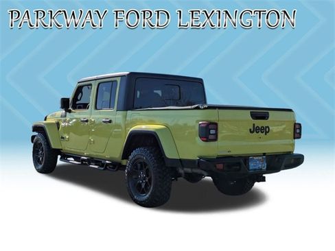 Used 2024 Jeep Gladiator Sport image 7