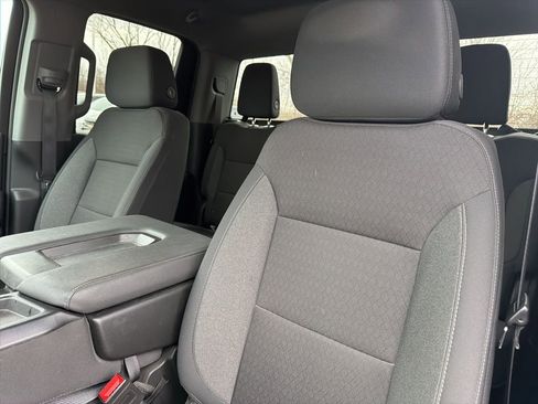 Used 2024 Chevrolet Silverado 1500 Custom image 9