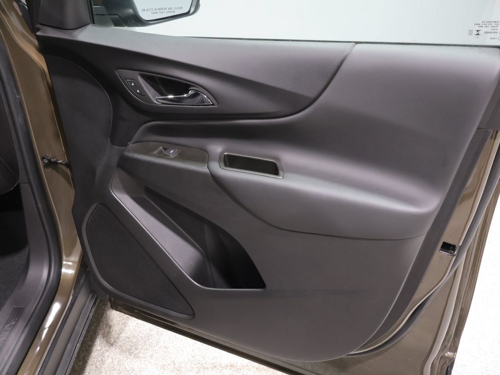 Used 2024 Chevrolet Equinox LT w/ LPO, Floor Liner Package FWD image 25