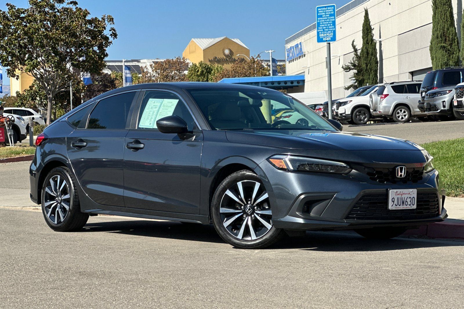 Certified 2024 Honda Civic EX-L image 2