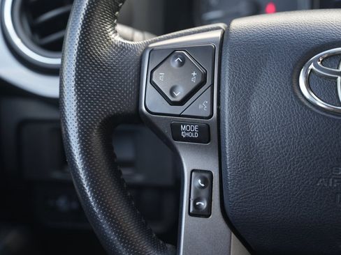 Used 2018 Toyota Tacoma TRD Pro image 38