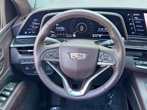 Used 2022 Cadillac Escalade Sport Platinum AWD/4WD image 22