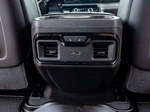 Used 2026 GMC Sierra 2500 AT4X image 33