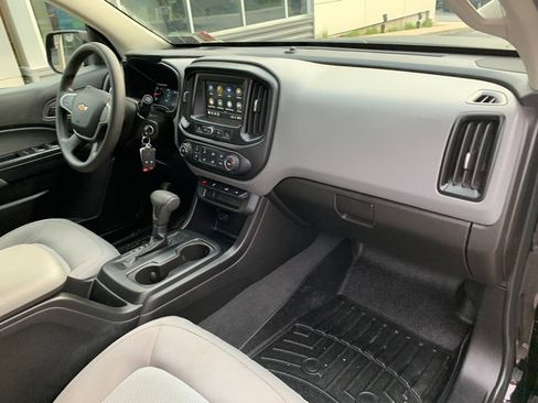 Used 2019 Chevrolet Colorado W/T w/ Custom Special Edition AWD/4WD image 12