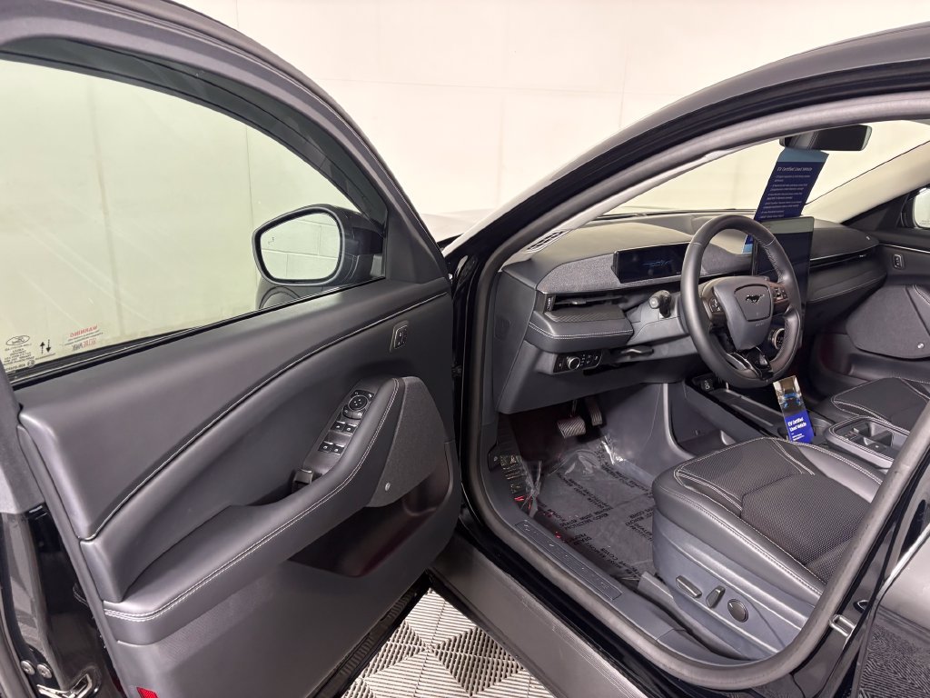 Used 2026 Ford Mustang Mach-E Premium AWD/4WD image 12