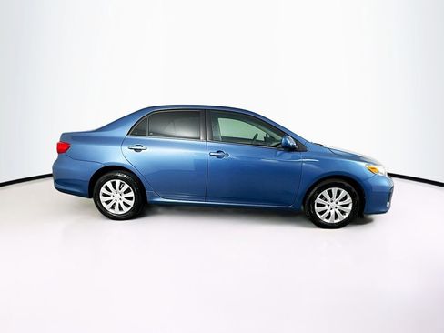 Used 2013 Toyota Corolla LE image 11