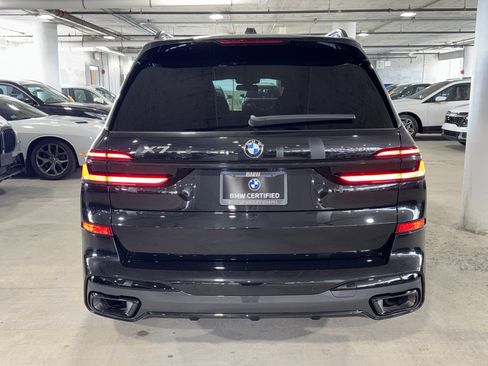 Used 2025 BMW X7 xDrive40i w/ M Sport Package AWD/4WD image 7