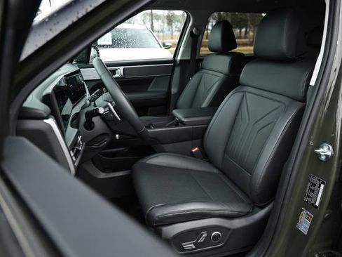 Certified 2025 Hyundai Santa Fe SEL image 19