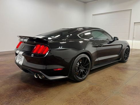 Used 2016 Ford Mustang Shelby GT350 w/ Track Package image 32