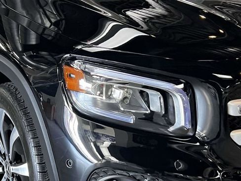 Certified 2023 Mercedes-Benz GLB 250 4MATIC image 9