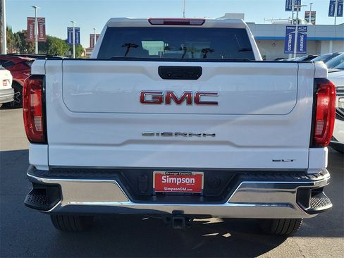 Used 2022 GMC Sierra 1500 SLT w/ SLT Convenience Package image 24