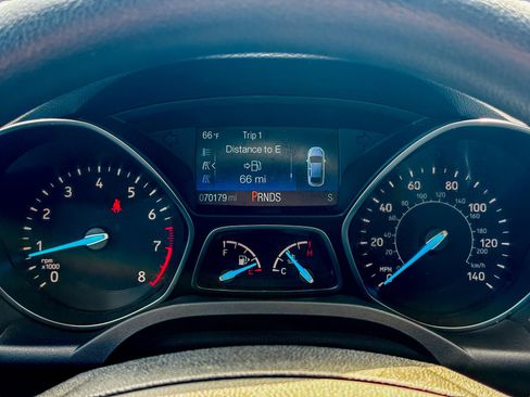 Used 2019 Ford Escape S image 33