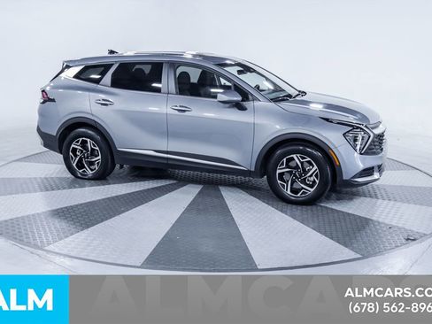 Used 2025 Kia Sportage LX FWD image 13