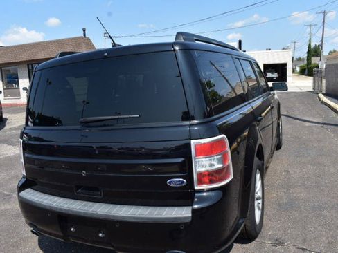 Used 2019 Ford Flex SE FWD image 3