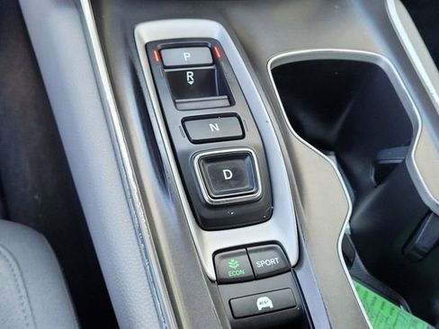 Used 2019 Honda Accord EX image 19