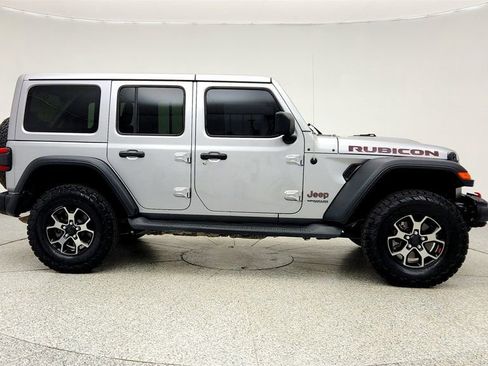 Used 2018 Jeep Wrangler Unlimited Rubicon AWD/4WD image 4